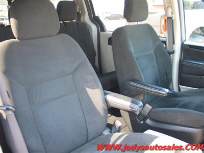 2016 Dodge Grand Caravan SE SE, FWD, V-6, SUPER LOW 10,000 MILES - Photo 24 - North Platte, NE 69101