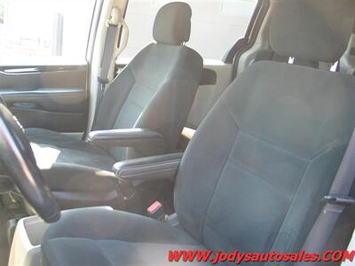 2016 Dodge Grand Caravan SE SE, FWD, V-6, SUPER LOW 10,000 MILES - Photo 5 - North Platte, NE 69101