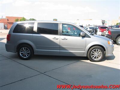 2016 Dodge Grand Caravan SE SE, FWD, V-6, SUPER LOW 10,000 MILES - Photo 33 - North Platte, NE 69101