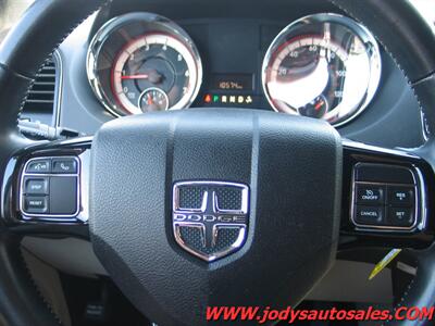 2016 Dodge Grand Caravan SE SE, FWD, V-6, SUPER LOW 10,000 MILES - Photo 17 - North Platte, NE 69101
