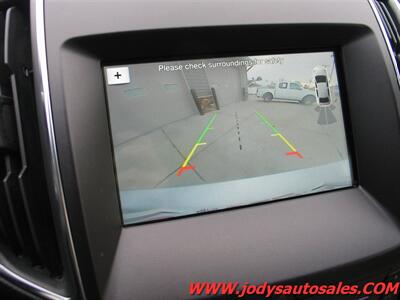 2018 Ford Edge Titanium  Titanium, 4x4, Sunroof, Headed Seats, Nav - Photo 24 - North Platte, NE 69101