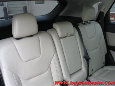 2018 Ford Edge Titanium  Titanium, 4x4, Sunroof, Headed Seats, Nav - Photo 32 - North Platte, NE 69101