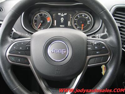 2020 Jeep Cherokee Latitude, 4X4, 2.4L I4 - Photo 12 - North Platte, NE 69101