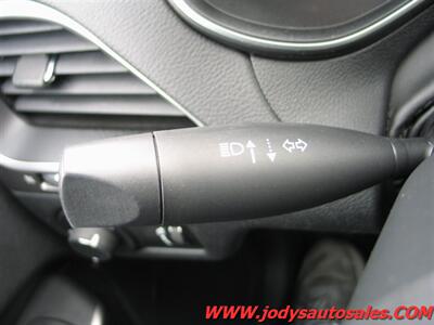 2020 Jeep Cherokee Latitude, 4X4, 2.4L I4 - Photo 9 - North Platte, NE 69101