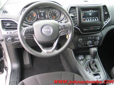 2020 Jeep Cherokee Latitude, 4X4, 2.4L I4 - Photo 21 - North Platte, NE 69101