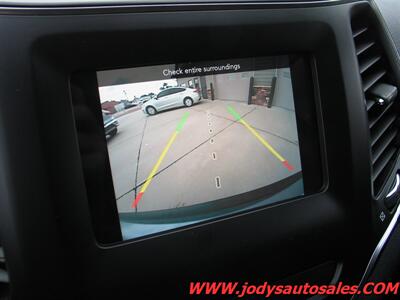2020 Jeep Cherokee Latitude, 4X4, 2.4L I4 - Photo 16 - North Platte, NE 69101