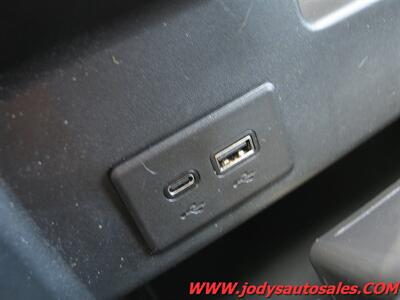 2023 GMC Sierra 1500 Elevation, 4DR CREW CAB. HEATED SEATS, 29,000 MILES - Photo 31 - North Platte, NE 69101