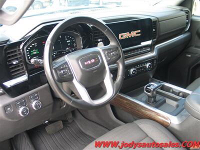 2023 GMC Sierra 1500 Elevation, 4DR CREW CAB. HEATED SEATS, 29,000 MILES - Photo 2 - North Platte, NE 69101