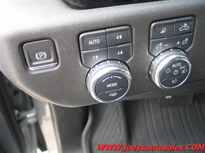 2023 GMC Sierra 1500 Elevation, 4DR CREW CAB. HEATED SEATS, 29,000 MILES - Photo 10 - North Platte, NE 69101