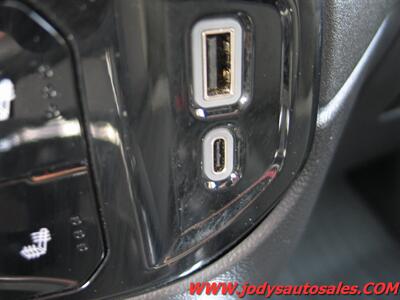2023 GMC Sierra 1500 Elevation, 4DR CREW CAB. HEATED SEATS, 29,000 MILES - Photo 29 - North Platte, NE 69101