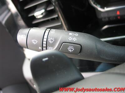 2023 GMC Sierra 1500 Elevation, 4DR CREW CAB. HEATED SEATS, 29,000 MILES - Photo 12 - North Platte, NE 69101