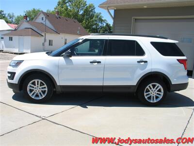 2017 Ford Explorer AWD, 25,000 LOW LOW MILES   - Photo 31 - North Platte, NE 69101