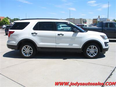 2017 Ford Explorer AWD, 25,000 LOW LOW MILES   - Photo 35 - North Platte, NE 69101