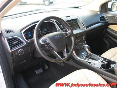 2015 Ford Edge  SEL AWD 4DR. - Photo 2 - North Platte, NE 69101