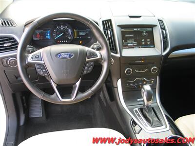 2015 Ford Edge  SEL AWD 4DR. - Photo 6 - North Platte, NE 69101