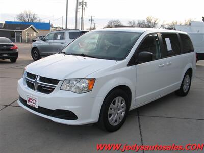 2018 Dodge Grand Caravan SE  SE, BACKUP CAMERA, BLUETOOTH, LOW 72,000 MILES - Photo 28 - North Platte, NE 69101