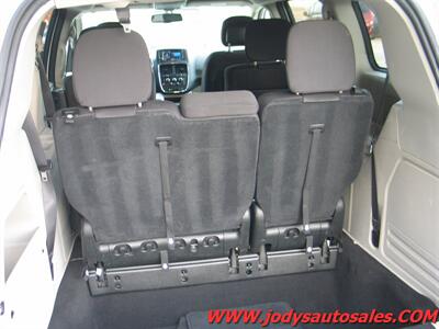 2018 Dodge Grand Caravan SE  SE, BACKUP CAMERA, BLUETOOTH, LOW 72,000 MILES - Photo 26 - North Platte, NE 69101