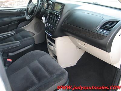 2018 Dodge Grand Caravan SE  SE, BACKUP CAMERA, BLUETOOTH, LOW 72,000 MILES - Photo 22 - North Platte, NE 69101