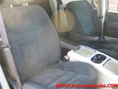 2016 Dodge Grand Caravan SXT, POWER DOORS, Backup cam. LOW 67,000 MILES - Photo 21 - North Platte, NE 69101