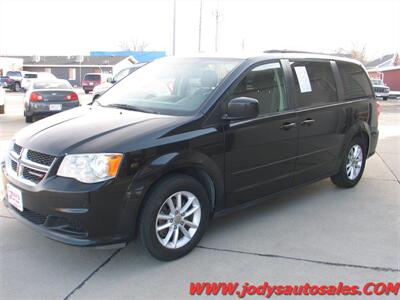 2016 Dodge Grand Caravan SXT, POWER DOORS, Backup cam. LOW 67,000 MILES - Photo 28 - North Platte, NE 69101