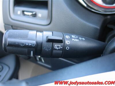 2016 Dodge Grand Caravan SXT, POWER DOORS, Backup cam. LOW 67,000 MILES - Photo 8 - North Platte, NE 69101