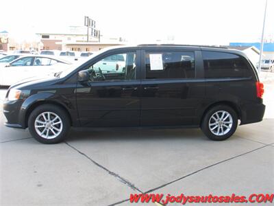 2016 Dodge Grand Caravan SXT, POWER DOORS, Backup cam. LOW 67,000 MILES - Photo 29 - North Platte, NE 69101