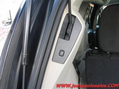 2016 Dodge Grand Caravan SXT, POWER DOORS, Backup cam. LOW 67,000 MILES - Photo 27 - North Platte, NE 69101