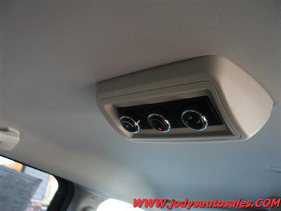 2016 Dodge Grand Caravan SXT, POWER DOORS, Backup cam. LOW 67,000 MILES - Photo 23 - North Platte, NE 69101