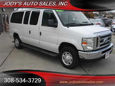 2014 Ford E-Series Van E-350 SD XLT  E-350  XLT, 11 Passenger Van - Photo 1 - North Platte, NE 69101