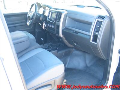 2016 RAM 2500 Tradesman  TRADESMAN, 2500 HD, CREW CAB, 4X4 - Photo 16 - North Platte, NE 69101