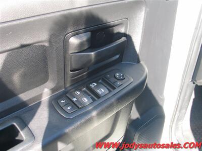 2016 RAM 2500 Tradesman  TRADESMAN, 2500 HD, CREW CAB, 4X4 - Photo 2 - North Platte, NE 69101