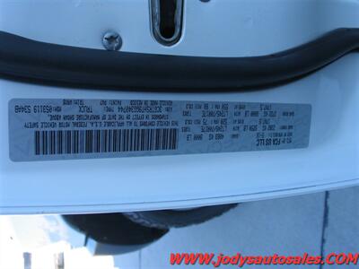 2016 RAM 2500 Tradesman  TRADESMAN, 2500 HD, CREW CAB, 4X4 - Photo 31 - North Platte, NE 69101