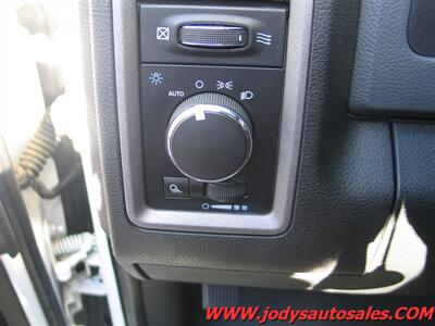 2016 RAM 2500 Tradesman  TRADESMAN, 2500 HD, CREW CAB, 4X4 - Photo 3 - North Platte, NE 69101