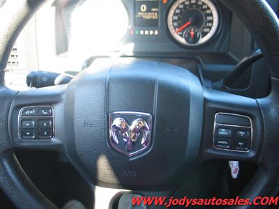 2016 RAM 2500 Tradesman  TRADESMAN, 2500 HD, CREW CAB, 4X4 - Photo 10 - North Platte, NE 69101