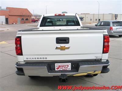 2017 Chevrolet Silverado 2500 Work Truck  4X4 CREW CAB, 8' BOX, LOW 59,000 MILES - Photo 31 - North Platte, NE 69101