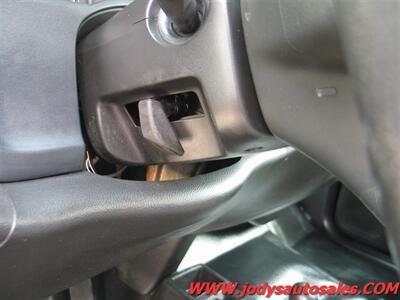 2017 Chevrolet Silverado 2500 Work Truck  4X4 CREW CAB, 8' BOX, LOW 59,000 MILES - Photo 10 - North Platte, NE 69101