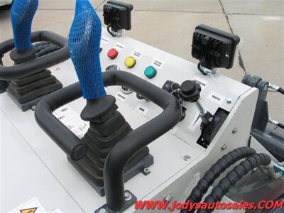2025 BTTL ST28-6 Mini Skid Steer - Photo 10 - North Platte, NE 69101