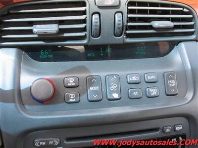 2002 Cadillac DeVille   - Photo 16 - North Platte, NE 69101