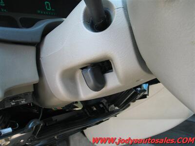 2002 Cadillac DeVille   - Photo 7 - North Platte, NE 69101