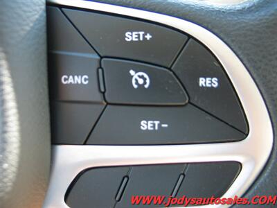 2017 Chrysler Pacifica Hybrid Touring Plus Touring Plus, HYBRID, LOW 50,000 MILE - Photo 12 - North Platte, NE 69101