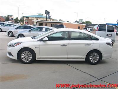 2016 Hyundai SONATA Hybrid  LOW, LOW 39,000 - Photo 28 - North Platte, NE 69101