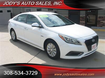 2016 Hyundai SONATA Hybrid  LOW, LOW 39,000 - Photo 1 - North Platte, NE 69101