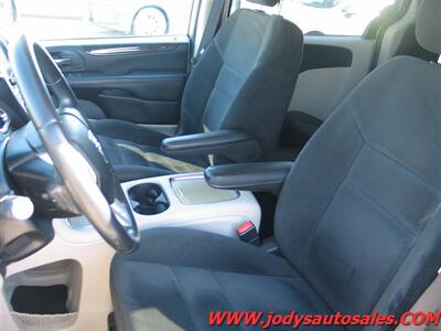 2016 Dodge Grand Caravan  SXT, POWER DOORS, LOW , LOW 25000 MILES - Photo 5 - North Platte, NE 69101
