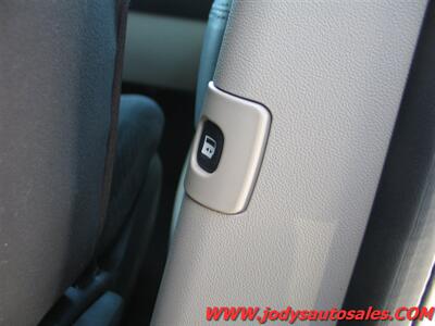 2016 Dodge Grand Caravan  SXT, POWER DOORS, LOW , LOW 25000 MILES - Photo 23 - North Platte, NE 69101