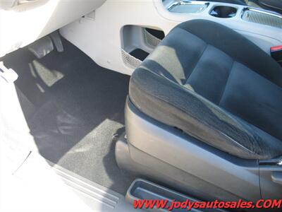 2016 Dodge Grand Caravan  SXT, POWER DOORS, LOW , LOW 25000 MILES - Photo 4 - North Platte, NE 69101