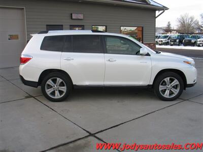 2012 Toyota Highlander Limited  Limited, AWD,  3RD SEAT, NAV. Heated Leather Seats - Photo 44 - North Platte, NE 69101