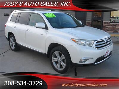 2012 Toyota Highlander Limited  Limited, AWD,  3RD SEAT, NAV. Heated Leather Seats