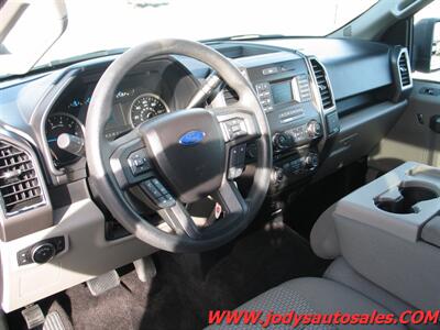 2016 Ford F-150 XLT   - Photo 2 - North Platte, NE 69101