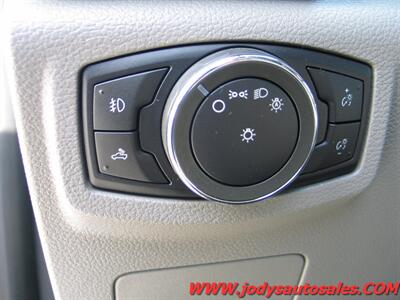 2016 Ford F-150 XLT   - Photo 4 - North Platte, NE 69101