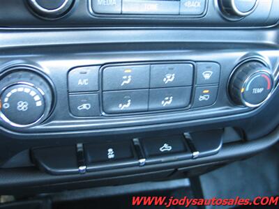 2017 Chevrolet Silverado 3500 Work Truck  CREW CAB, 4X4, 8' Box, 6.0L  V8 - Photo 18 - North Platte, NE 69101